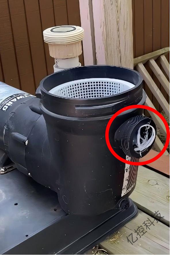 游泳池水管螺紋處的密封難題