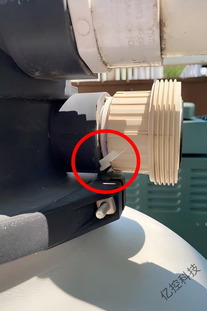 游泳池水管螺紋處的密封難題